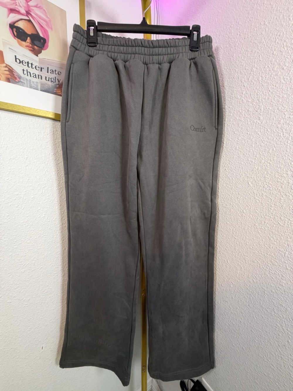 Comfrt NWOT Sweatpants Grey Size Large NWOT